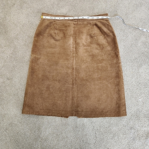 Vintage Brown Suede Leather Skirt Old Money Classic Preppy Size 14 Fits Size M - Picture 7 of 11